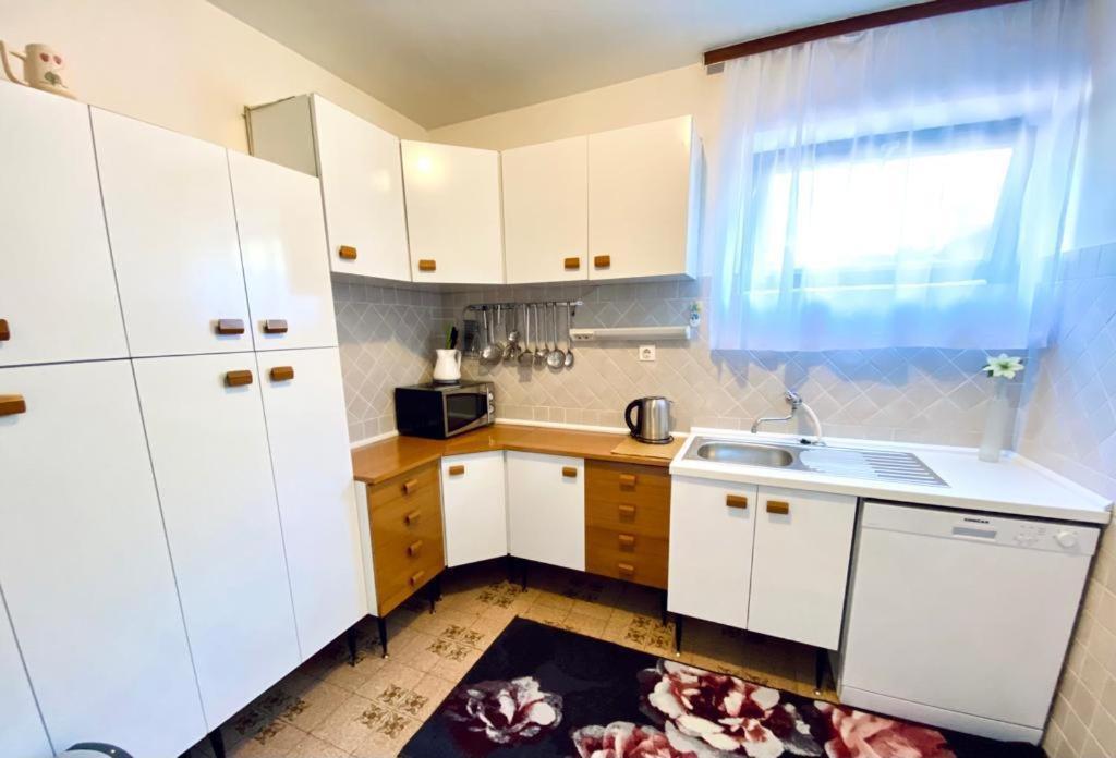 Appartement Porat à Starigrad Paklenica Extérieur photo